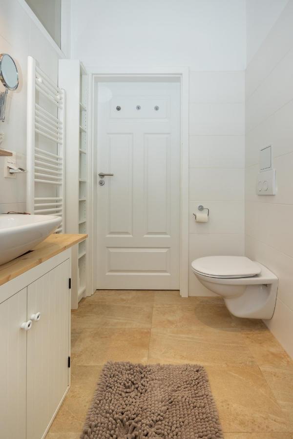 Delightful 1 Bedroom Near Schoenbrunn And Westbahnhof With Big Porch 维也纳 外观 照片
